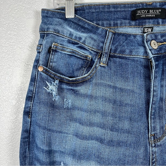 Judy Blue Woman’s 16W Skinny Fit Buffalo Plaid Patch Distressed Denim Jean - Picture 4 of 8